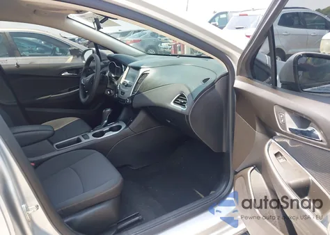 2018 Chevrolet Cruze Ls Auto z USA, uszkodzony, nr VIN 1G1BC5SM1J7202859